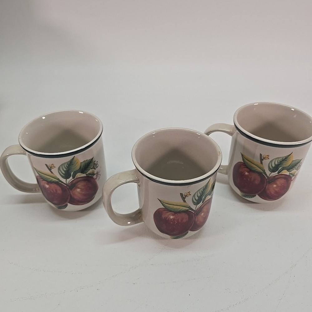 Set of 3 Vintage Casuals by China Pearl Coffee Mugs Cups with Apple Design